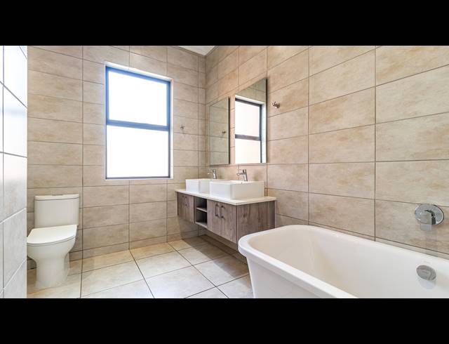 3 BEDROOM SIMPLEX FOR SALE IN SIX FOUNTAINS RESIDENTIAL ESTATE
